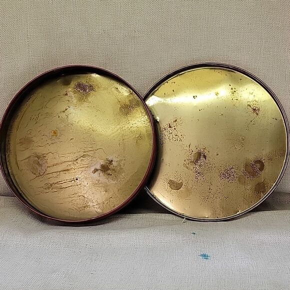 National Biscuit Company Tin Box and Vintage 1950’s “THE OLD CURIOsity shop tin - Picture 8 of 10